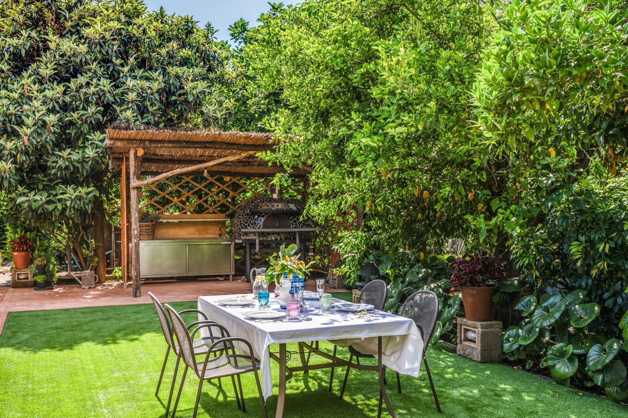 Romantic Garden Villa Sorrento