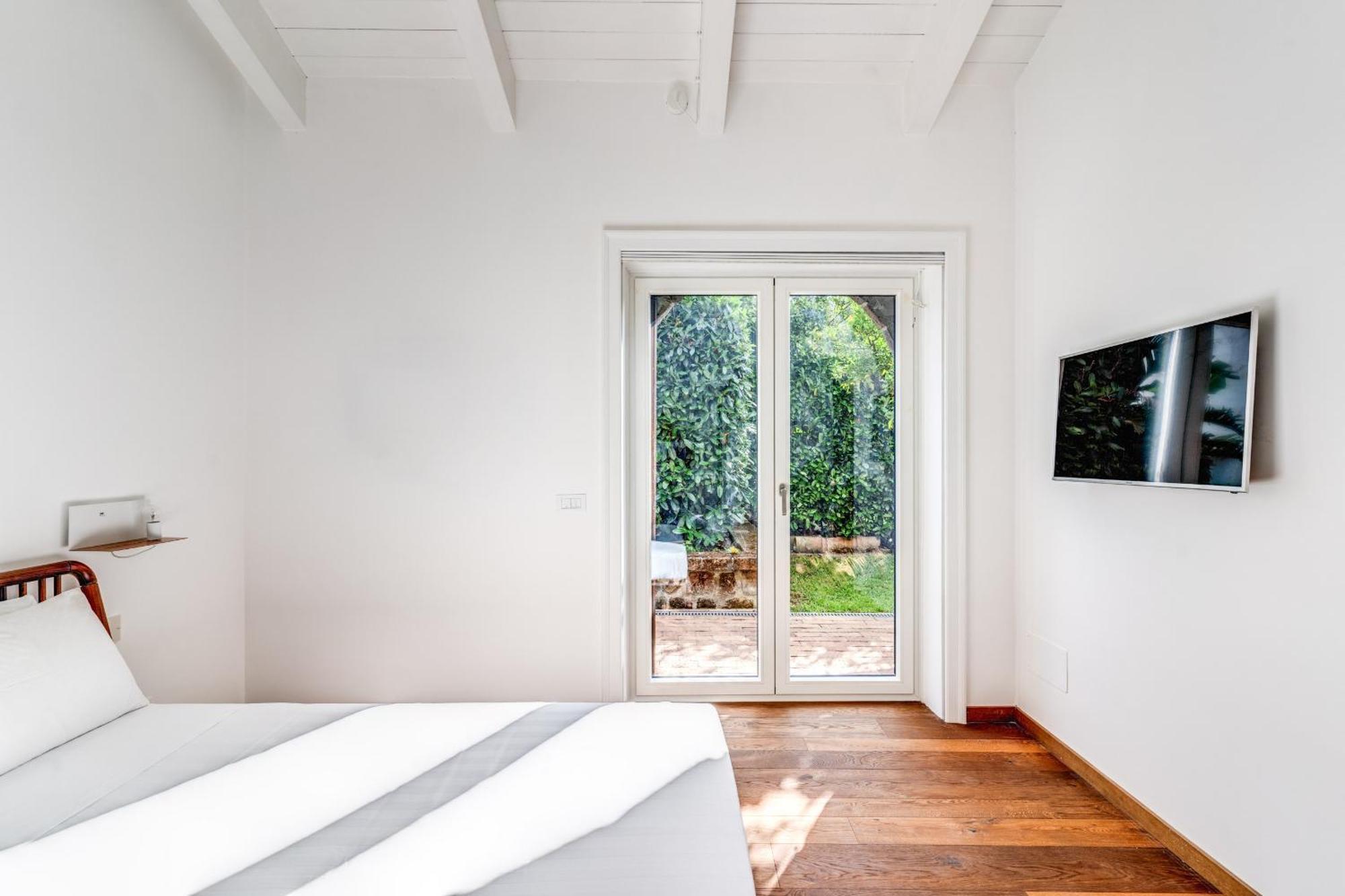 Romantic Garden Villa Sorrento